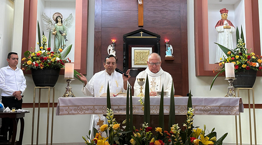 XXV Aniversario de la Parroquia de San Rafael, en Uruapan